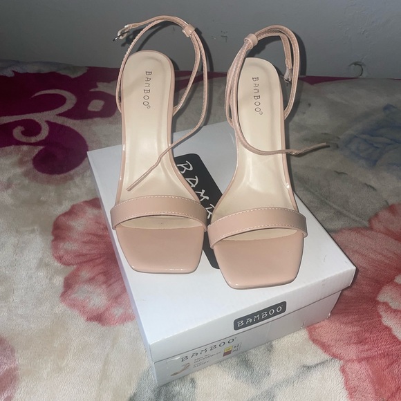 Clear Block Nude Heels - Picture 3 of 8